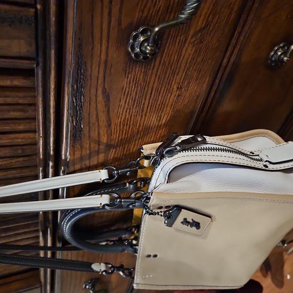 Coach Rogue 25 color block NWOT - Picture 2 of 12